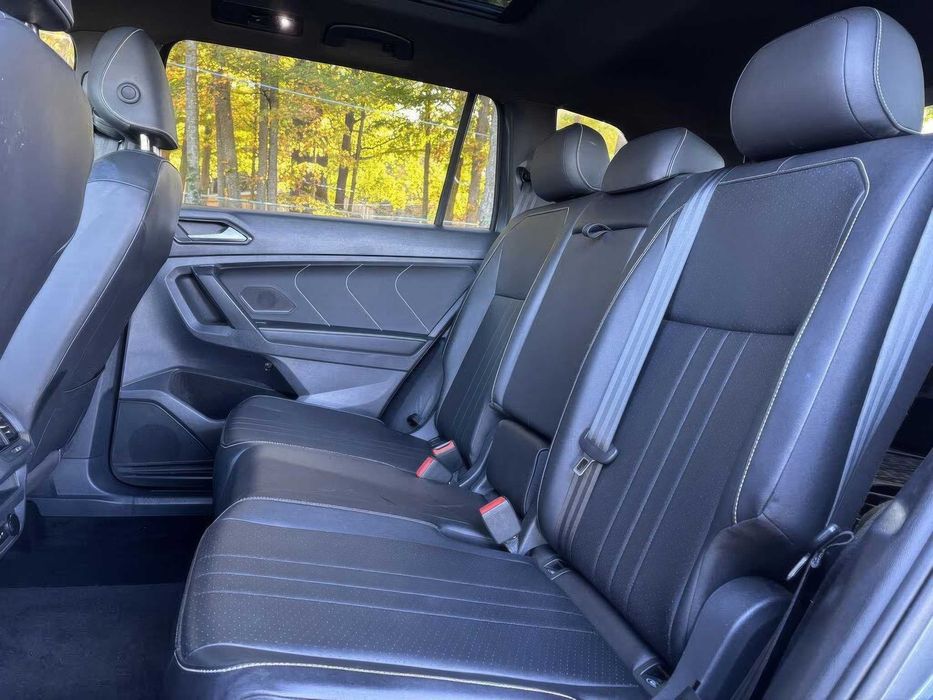 Volkswagen Tiguan SE R-Line Black 4Motion      2022