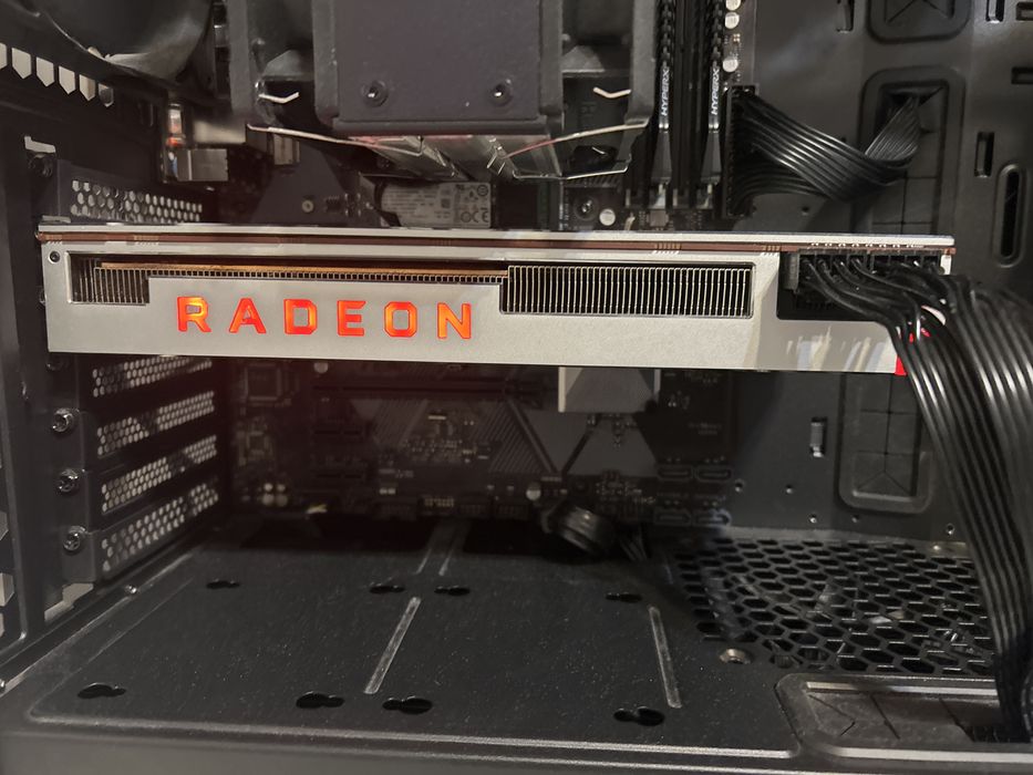 Karta graficzna Radeon VII