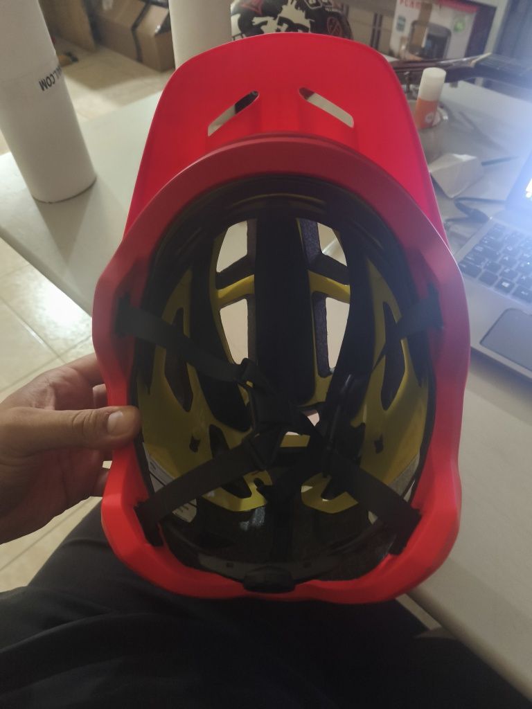 Capacete FOX speedframe (MIPS)