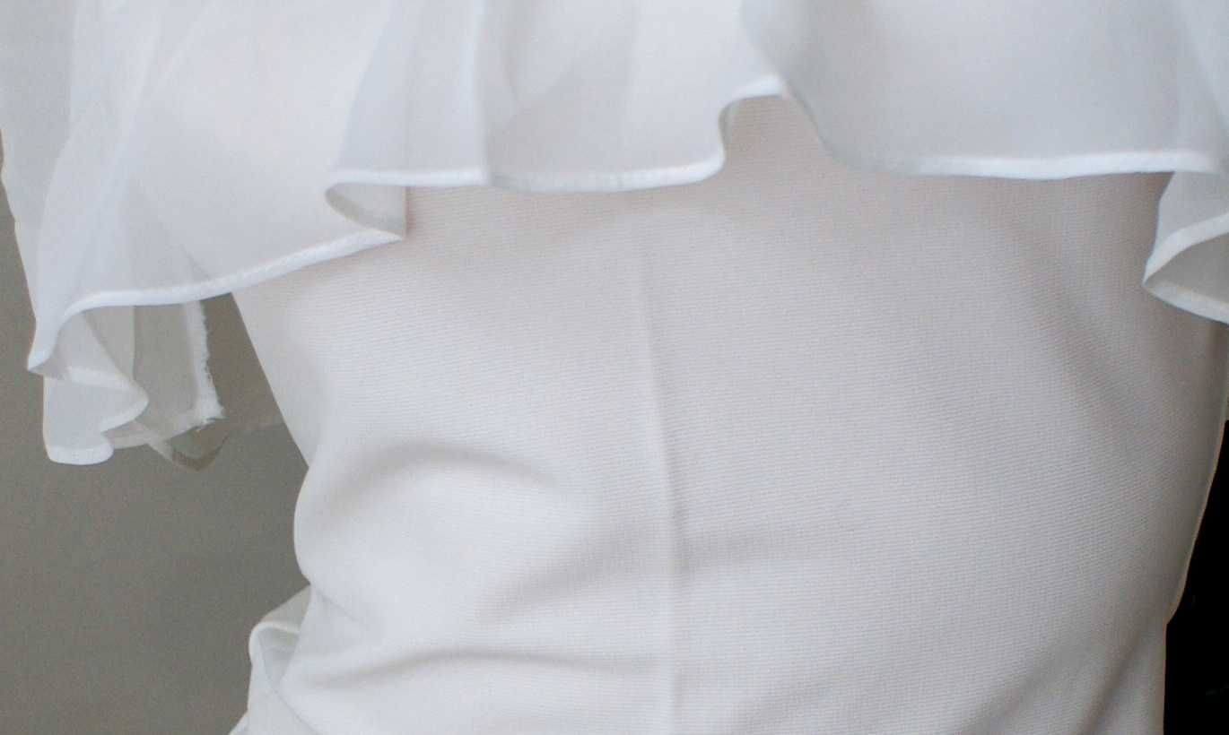 Biała sukienka opinająca falbanka falbana mini krótka 36