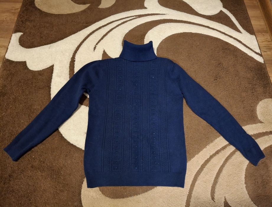 Пайта,свитер для девочки