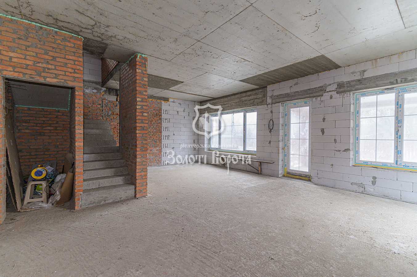 Будинок 2 поверхи. 136-а Садова. Метро 700м. Осокорки. Дарницький р-н