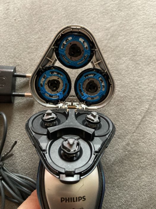 Бритва Philips Shaver Series 5000 AquaTouch