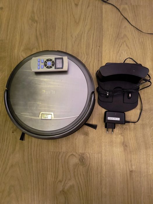 Robot  sprzątacjacy ilive a4s