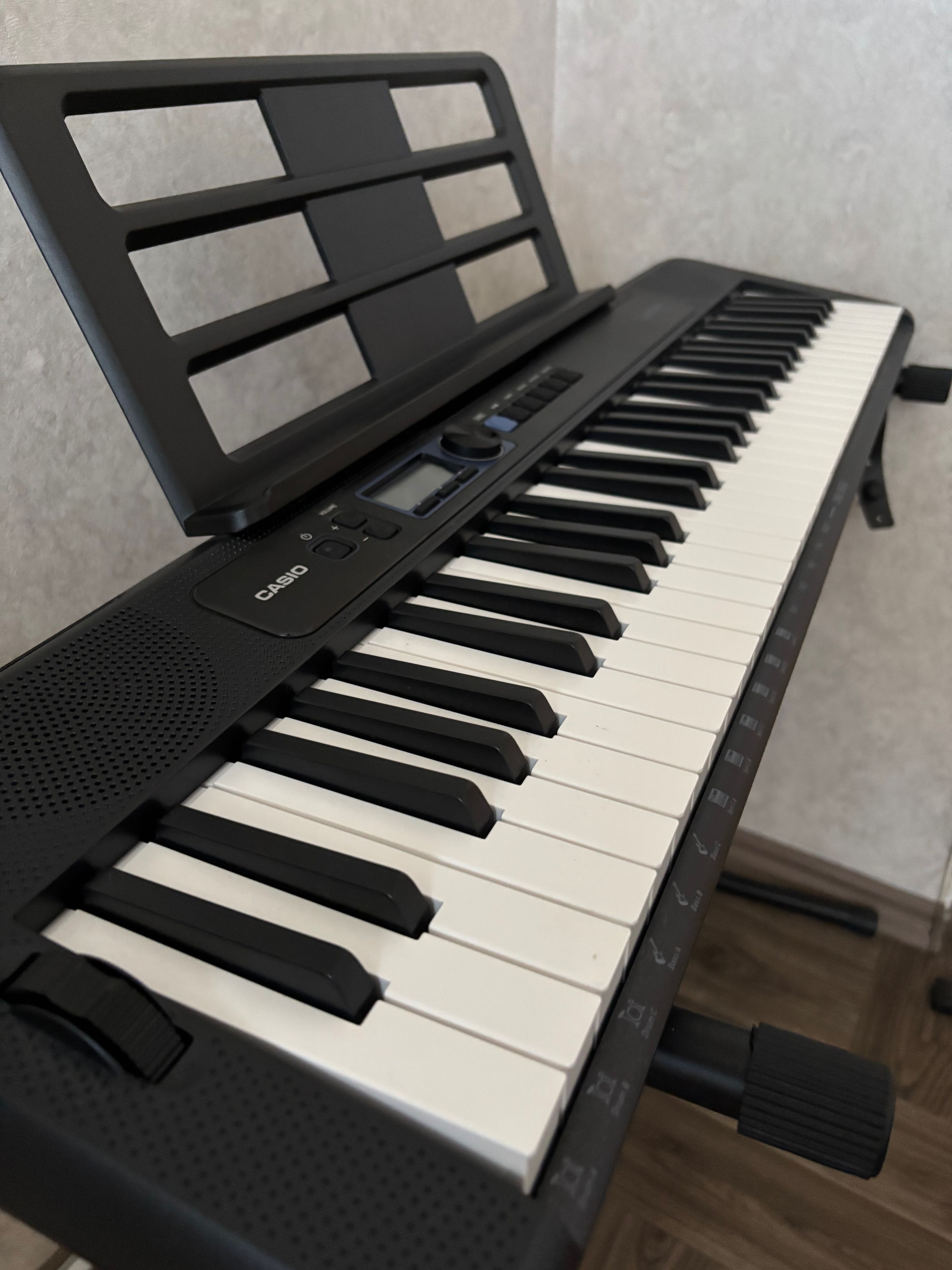 Синтезатор Casio CT-S300