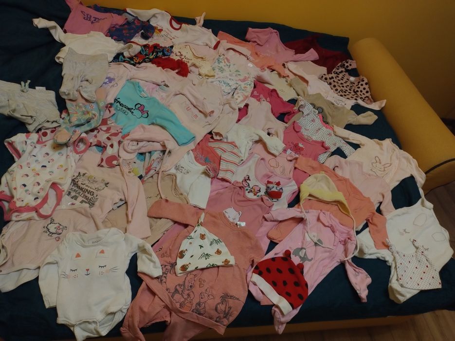 Sprzedam mega pake ubranek dla dziewczynki rozmiar 56 i 62