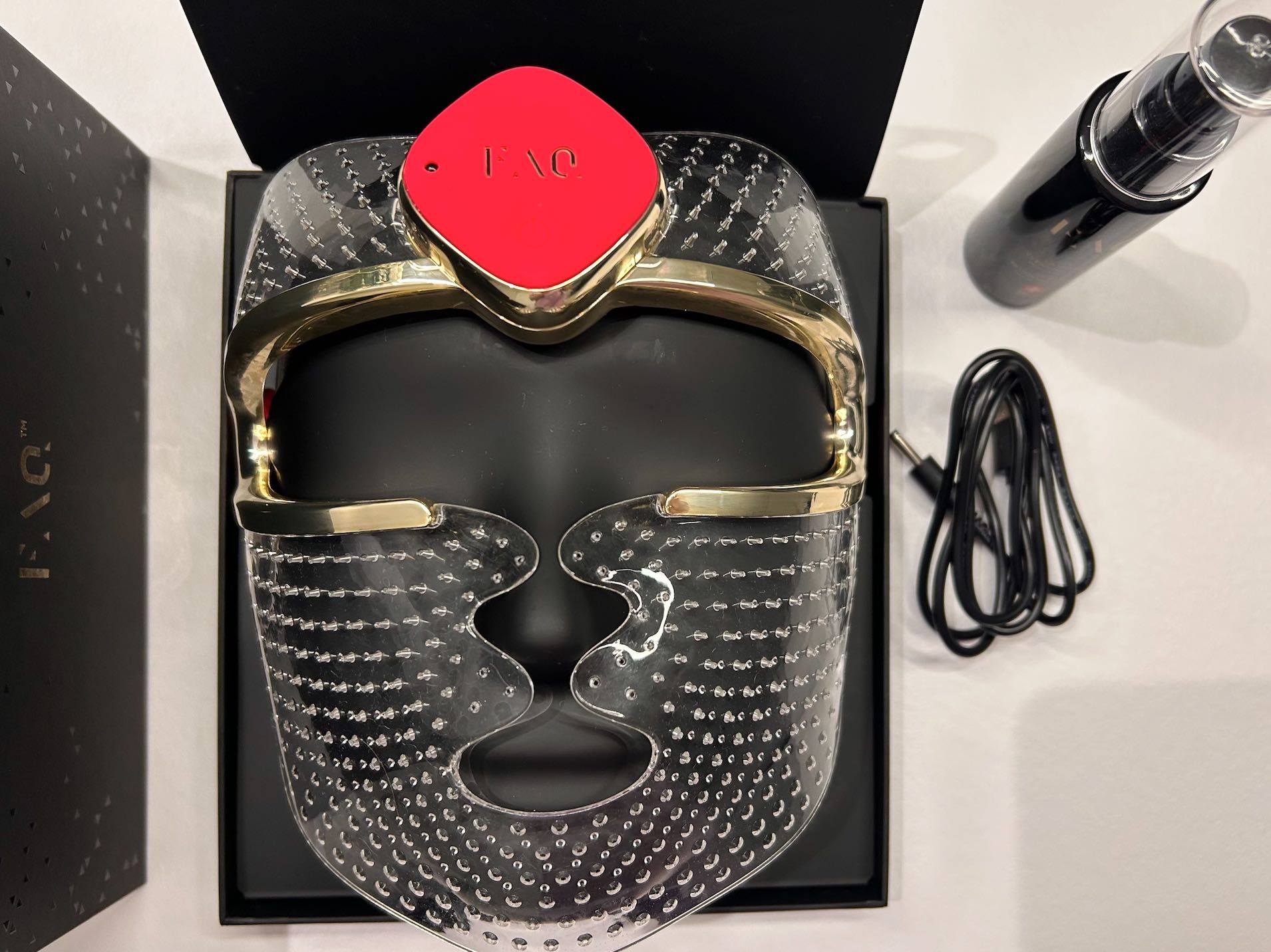 Maska LED Foreo FAQ 201