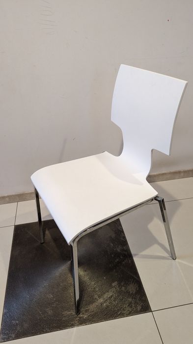 Krzesła białe 6 szt.