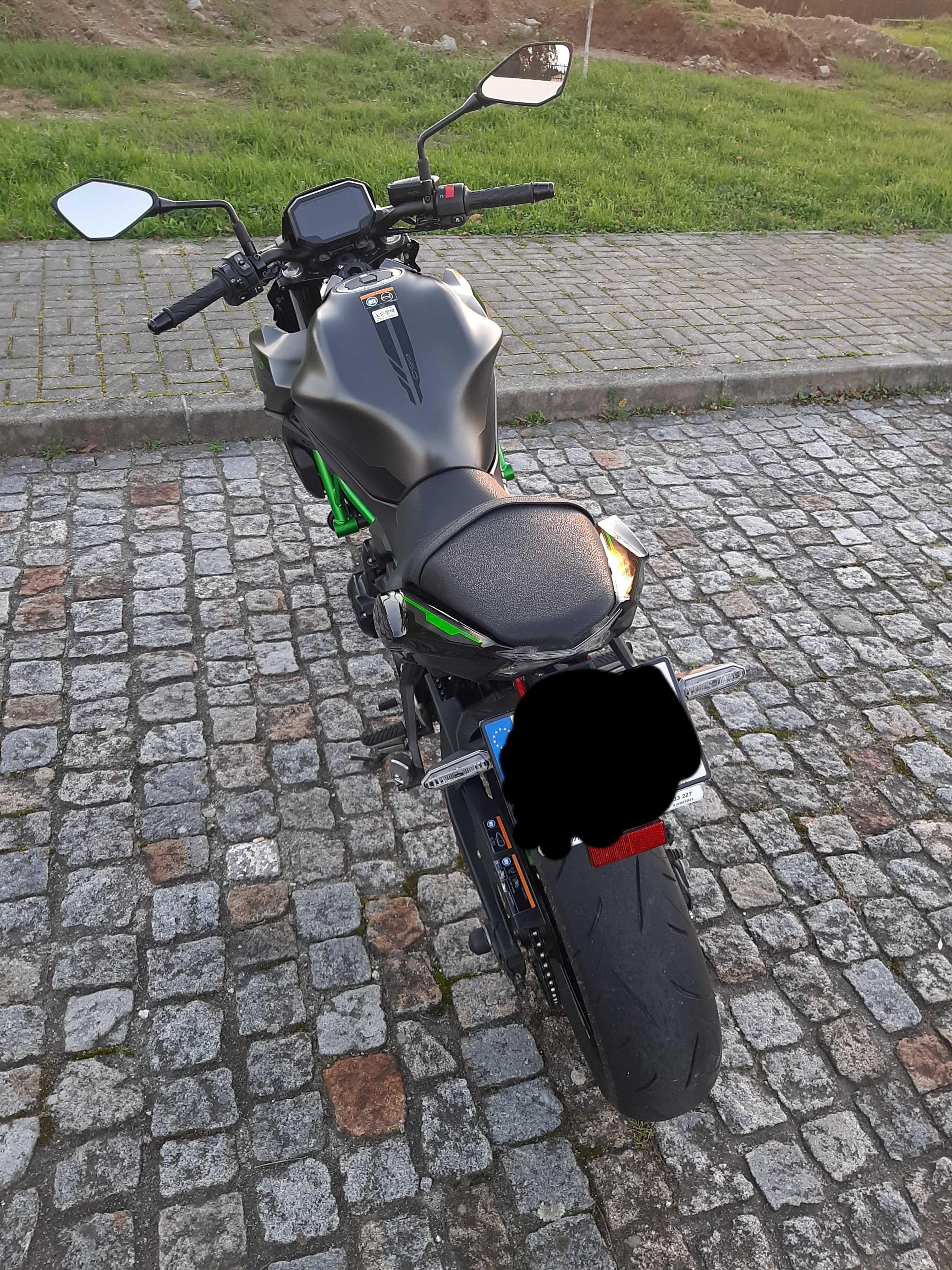 Kawasaki Z650 a2