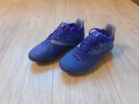 Buty piłkarskie korki