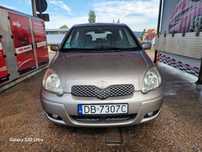 Toyota yaris 2005r 1.0 benzyna 170 tys km przebiegu