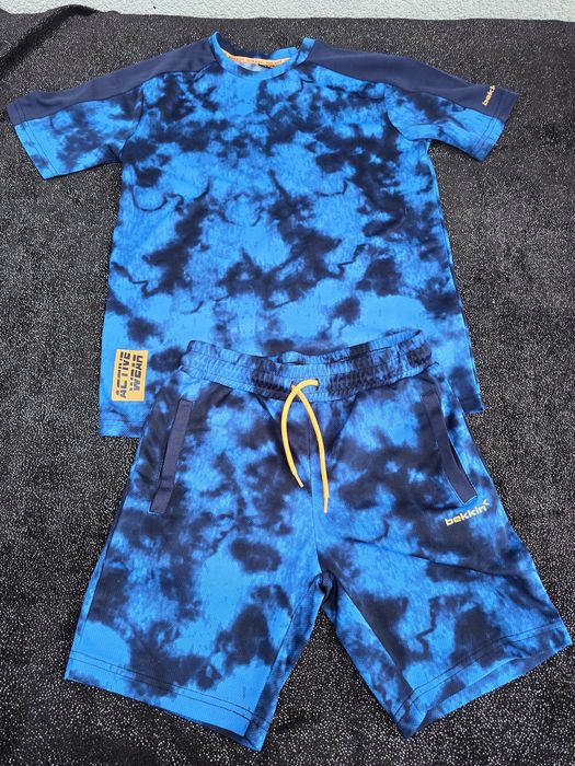 Komplet sportowy bluzka+spodenki