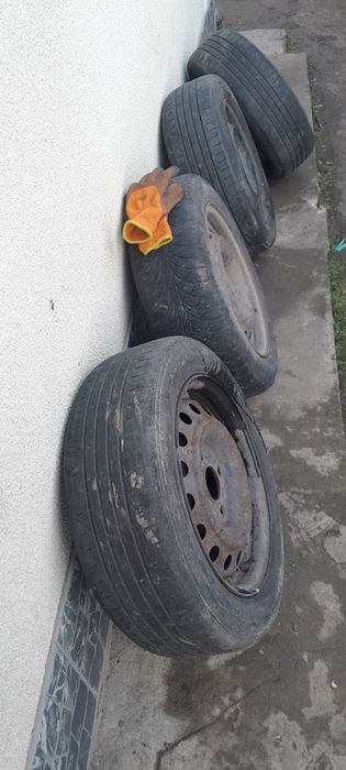 Шини з дисками r15