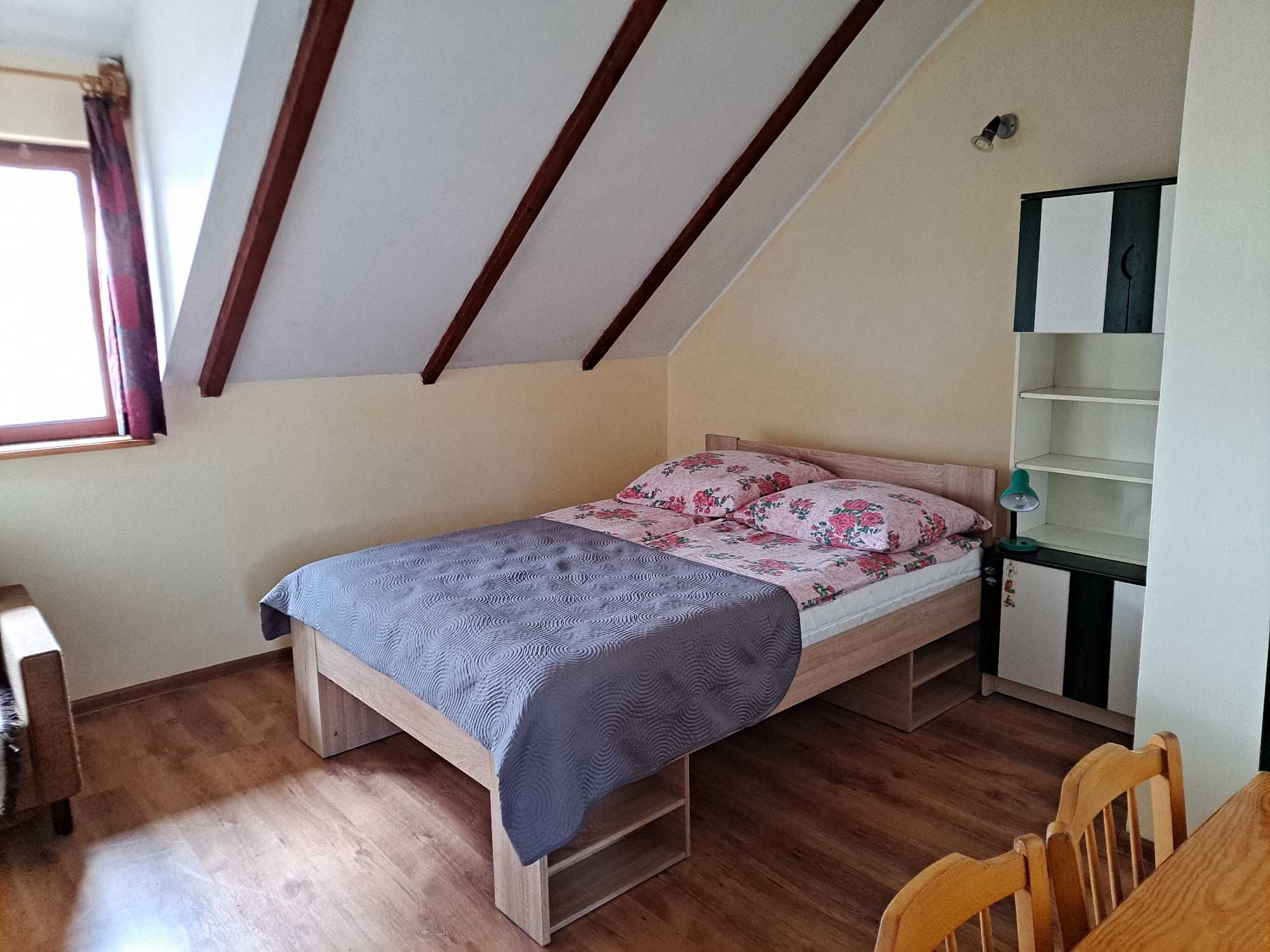 Domki nad jeziorem na Mazurach -agroturystyka cały rok, wolne terminy.