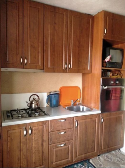 Продам 3к квартиру з меблями і технікою в Броварах