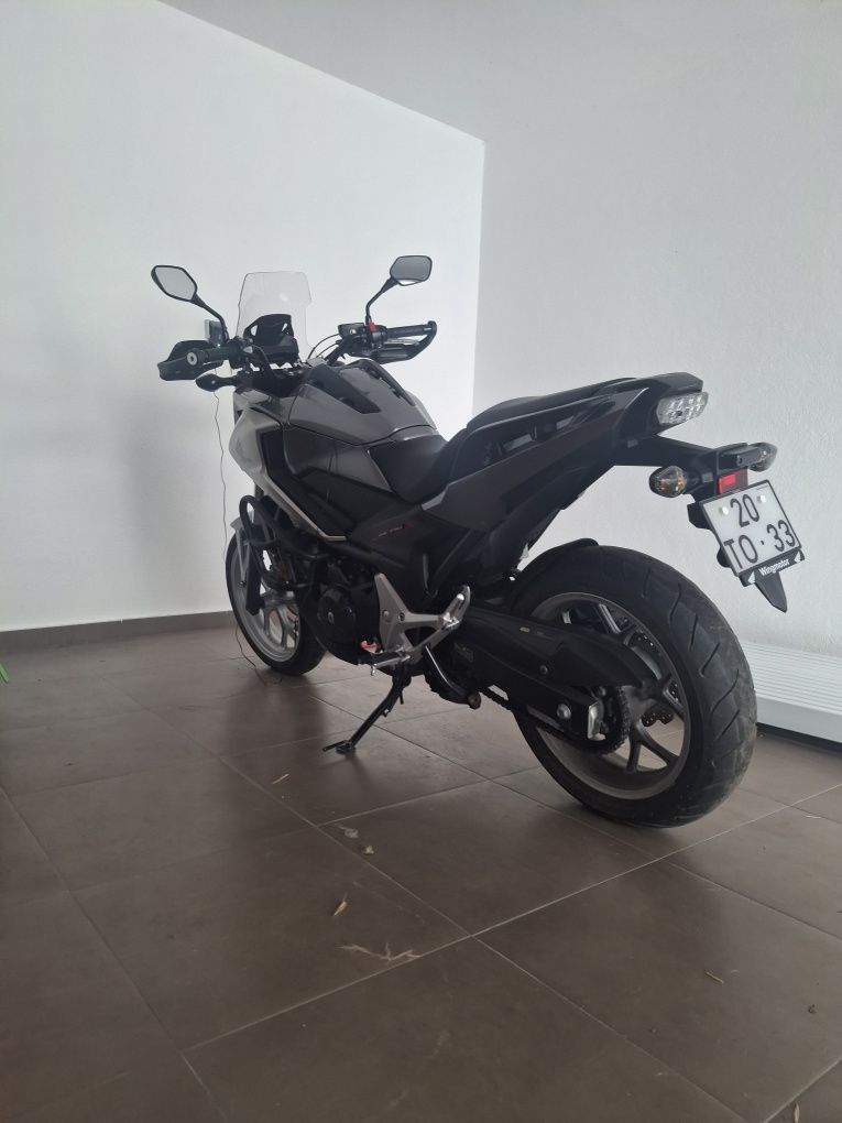 NC 750X como nova