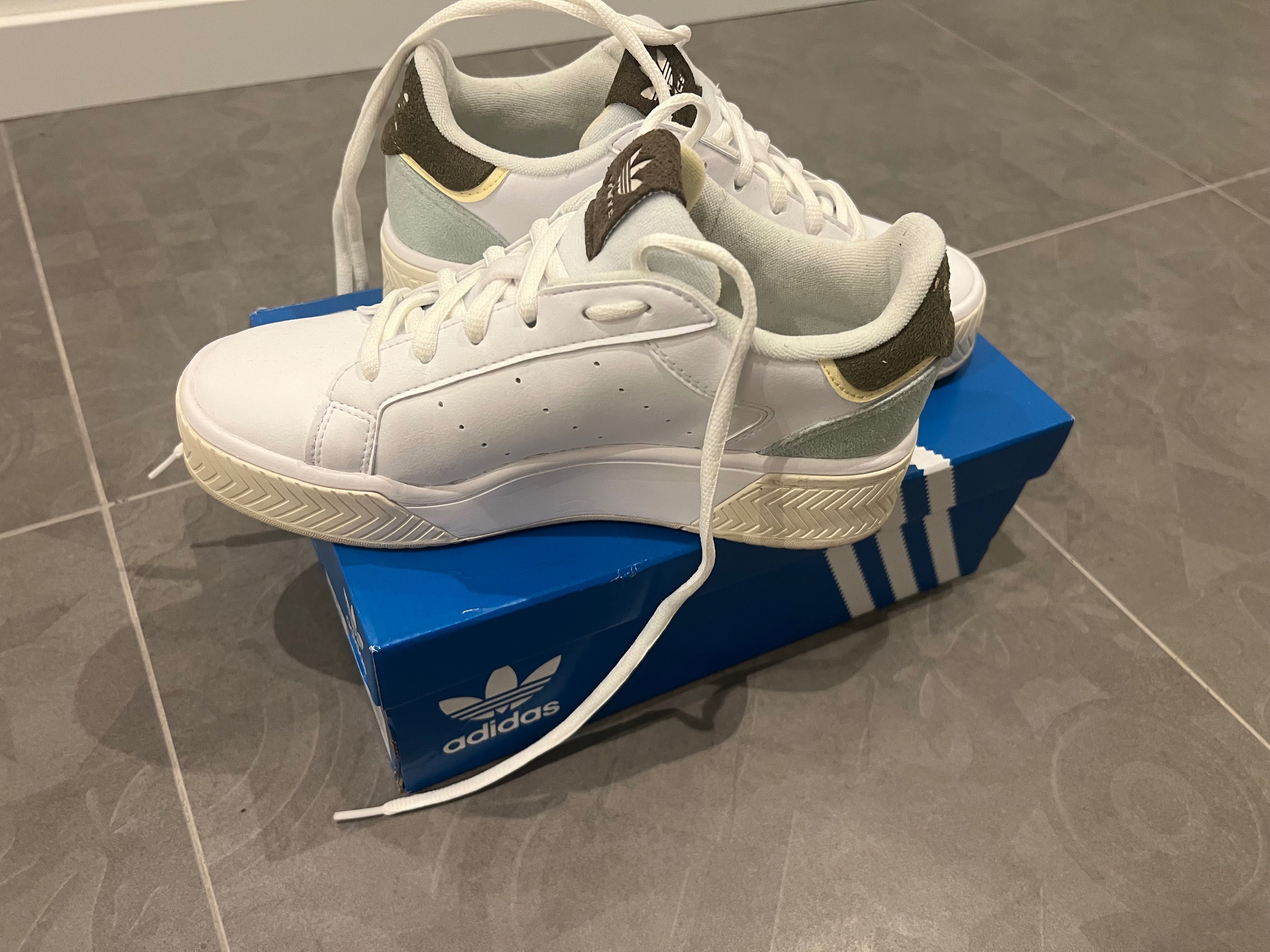 Sapatilhas adidas