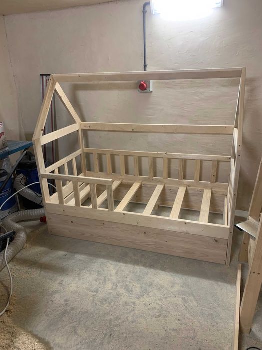 Place zabaw i huśtawki z drewna – na zamówienie!