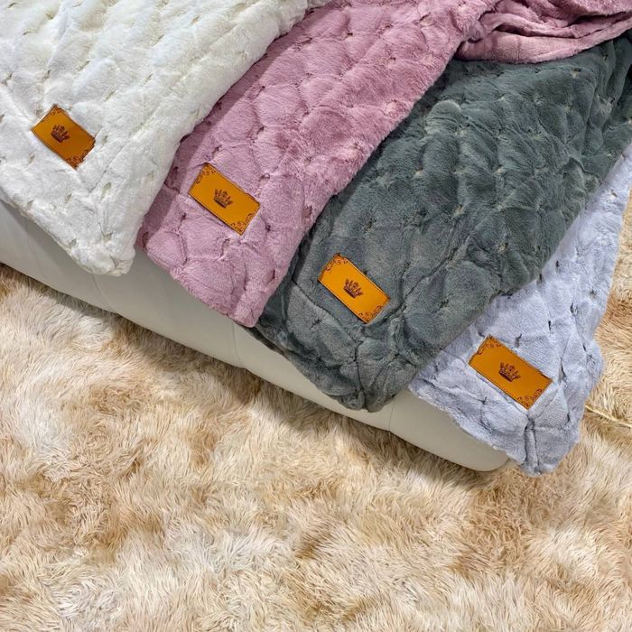 Розкішний двосторонній велюровий плед-покривало “Шиншила”