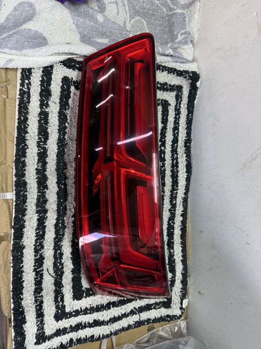 Европейские задние стопы фонари Audi Q7 q7 4M matrix led 2016-2024