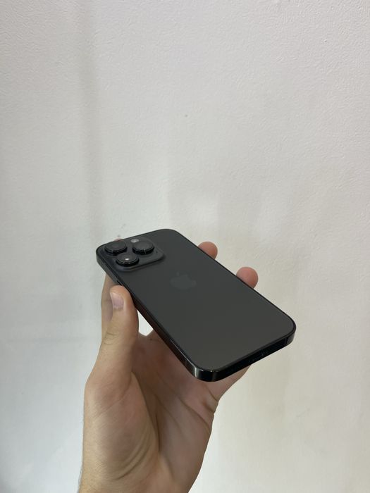iPhone 14 pro space black