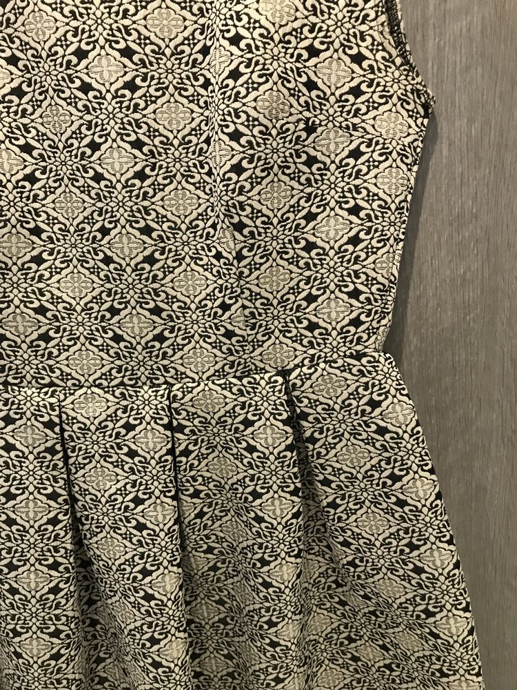 Elegancka sukienka rozmiar 40