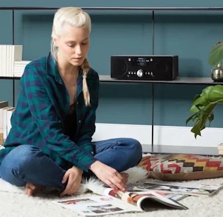 Стерео радио: Spotify Connect, Bluetooth, CD, MP3