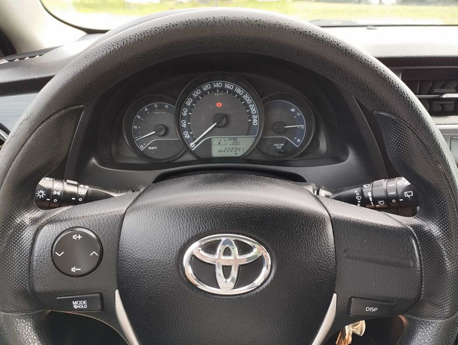 Toyota AURIS kombi