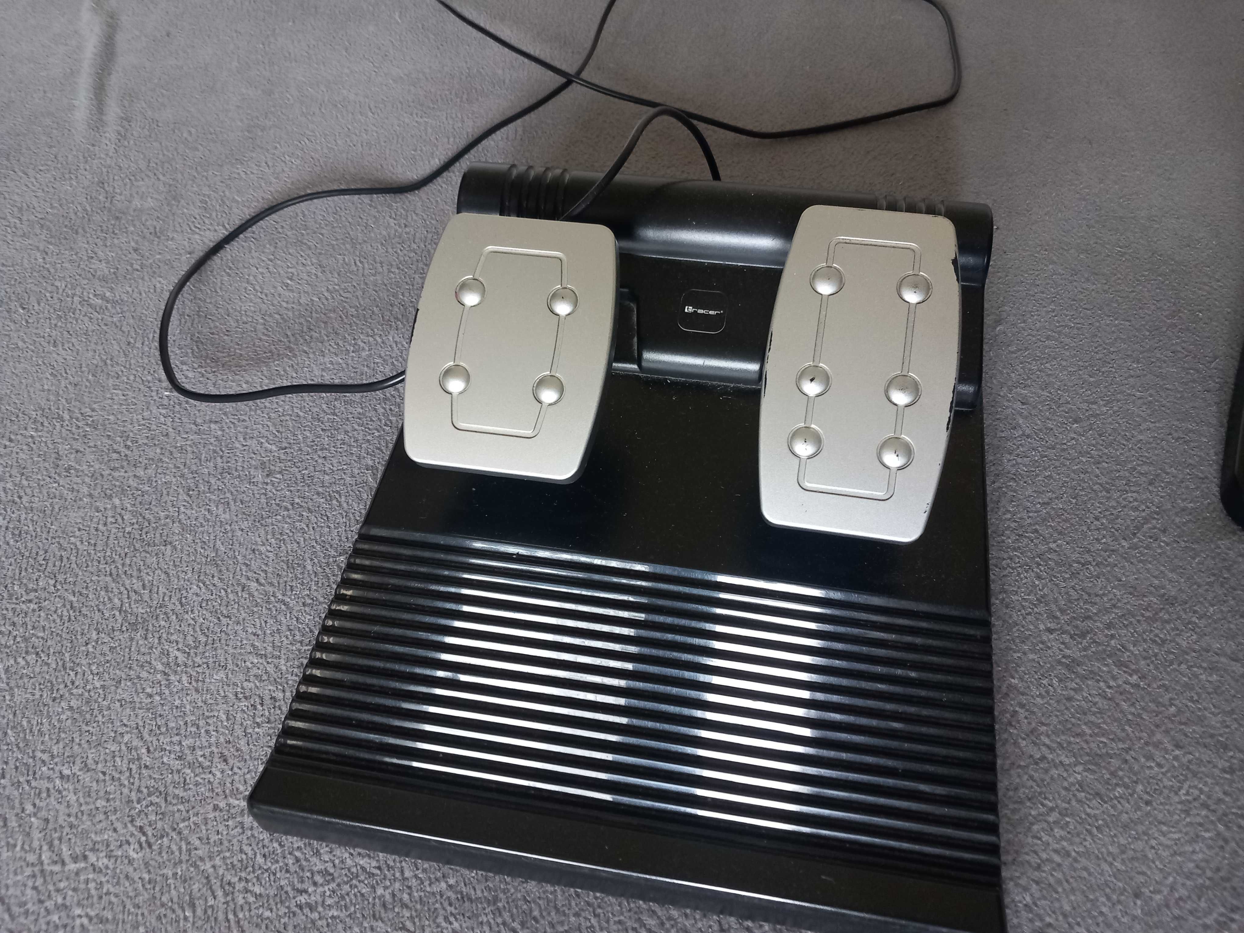 Kierownica do gier z pedałami 4w1 PS4 PC PS3 XBOX  BIEGI DO KOMPUTERA