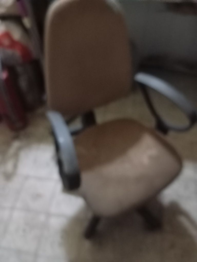 Офисное кресло б.у,
