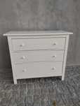 Cómoda IKEA hemnes impecável