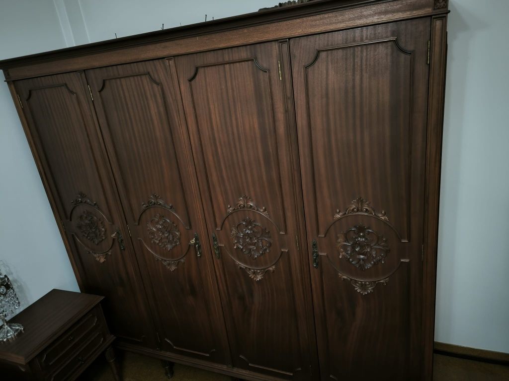 Conjunto Quarto Estilo Antigo
