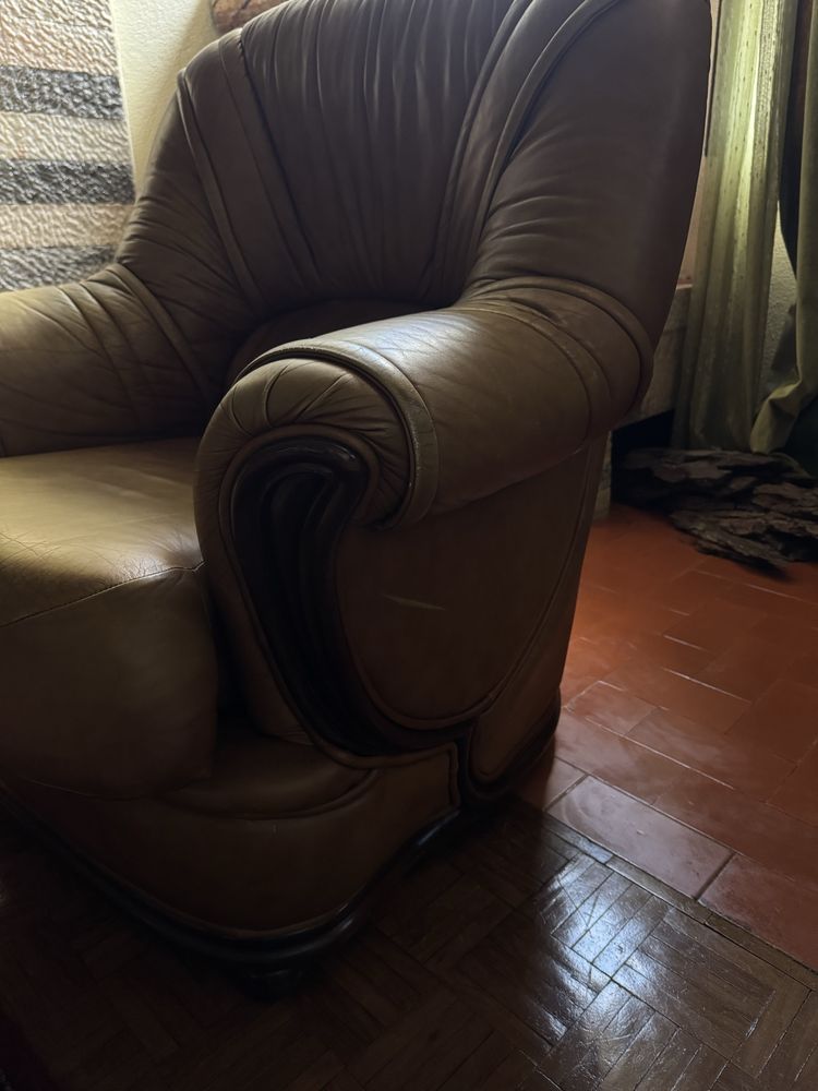 Conjunto de Sofas em Pele