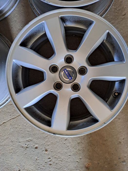 VOLVO V40 V60 C30 alufelgi koła 16"