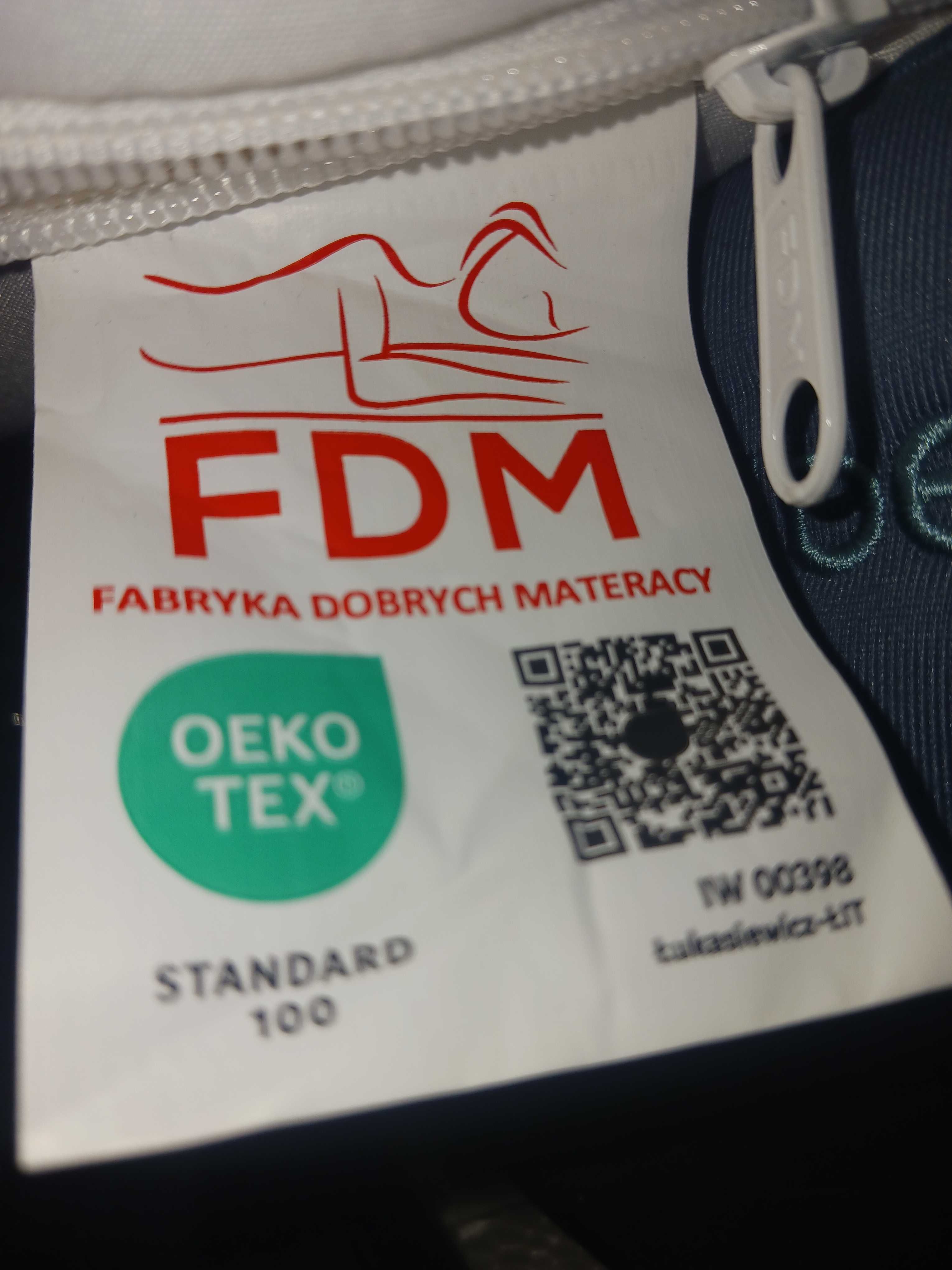 Łóżko drewniane (rama ze stelażem) + materac FDM, stan bdb