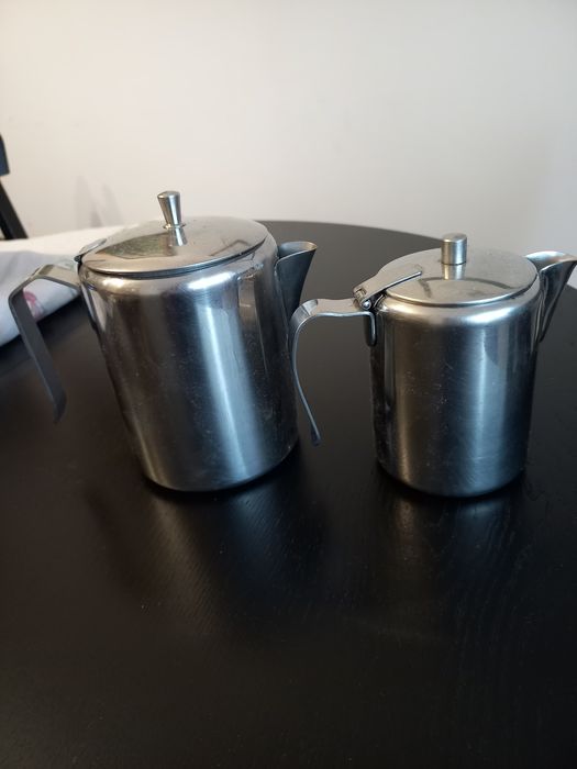 Cafeteiras de café  e  leite