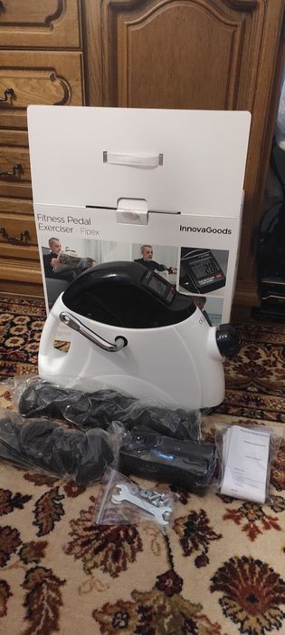 Rower rehabilitacyjny do ćwiczeń nóg i ramion