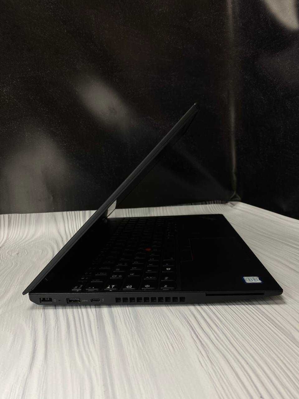 Ідеальний стан Ноутбук Lenovo ThinkPad T570/15.6/FullHD/i5-7/8/256