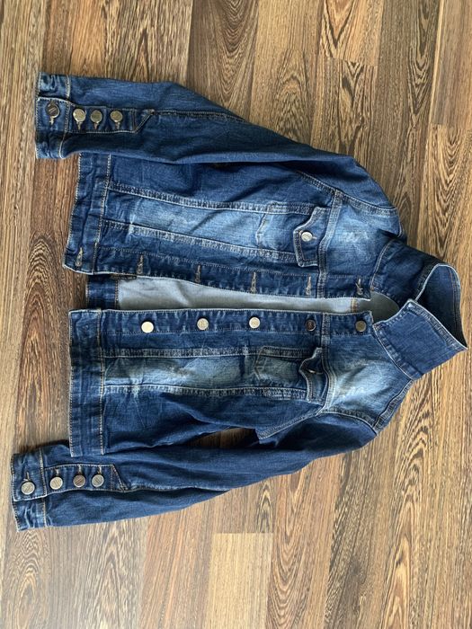 Продам джинсовую кофту