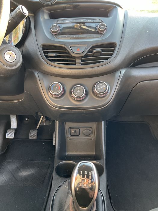 Opel Karl Bi-fuel 1.0