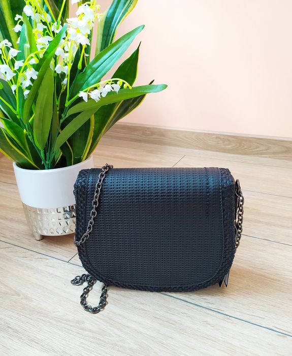 Torebka damska mała listonoszka czarna nowa