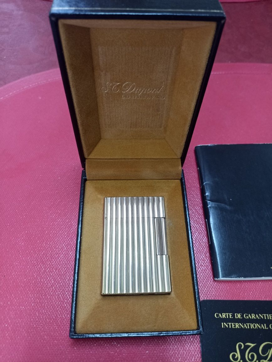Isqueiro Dupont banhado a ouro