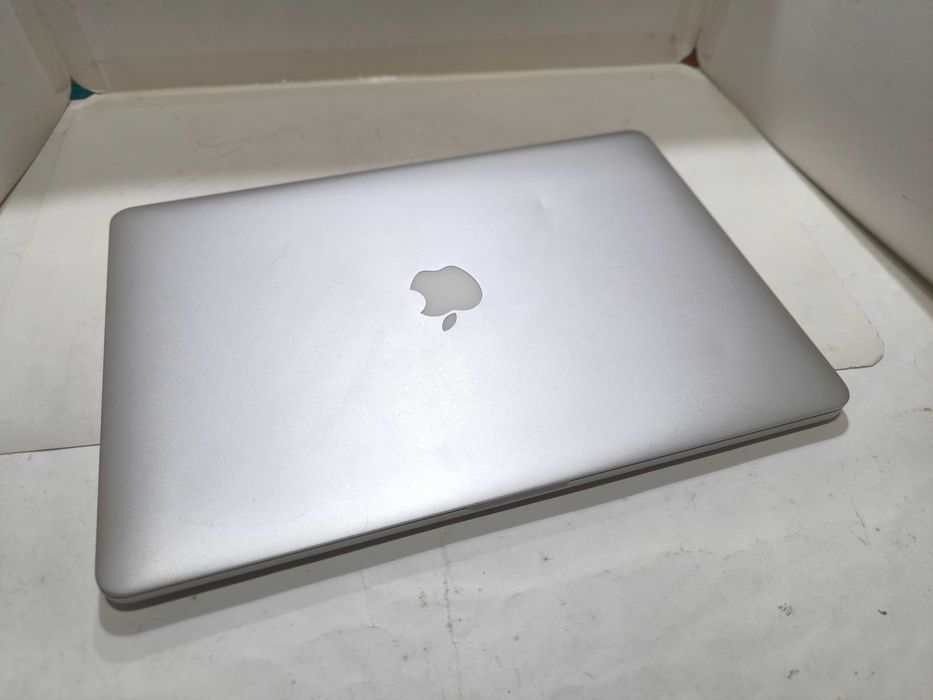 Apple Macbook Pro 15” i7 ssd 128GB 8GB ram Retina