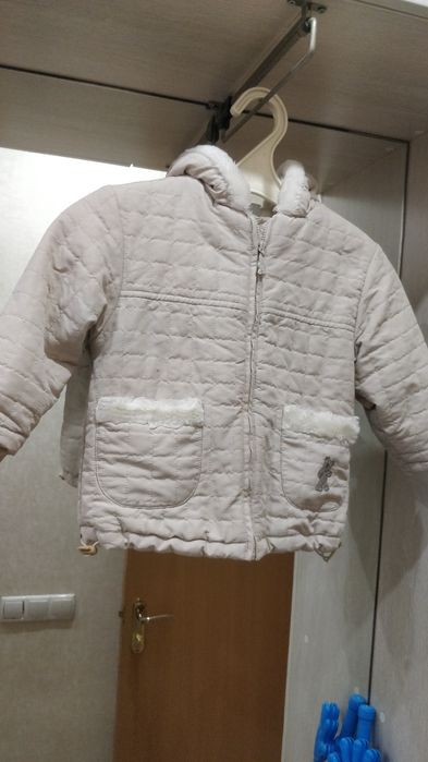 Демисезонная курточка 92