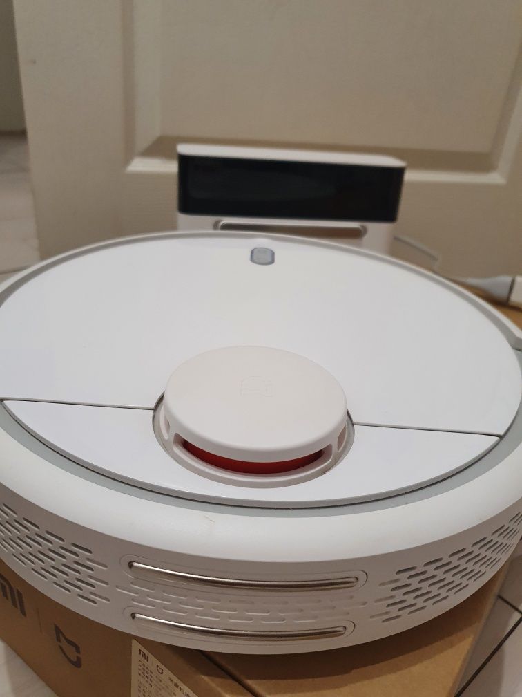 Робот-пылесос Xiaomi Mi Robot Vacuum Cleaner LDS (SDJQR01RR)