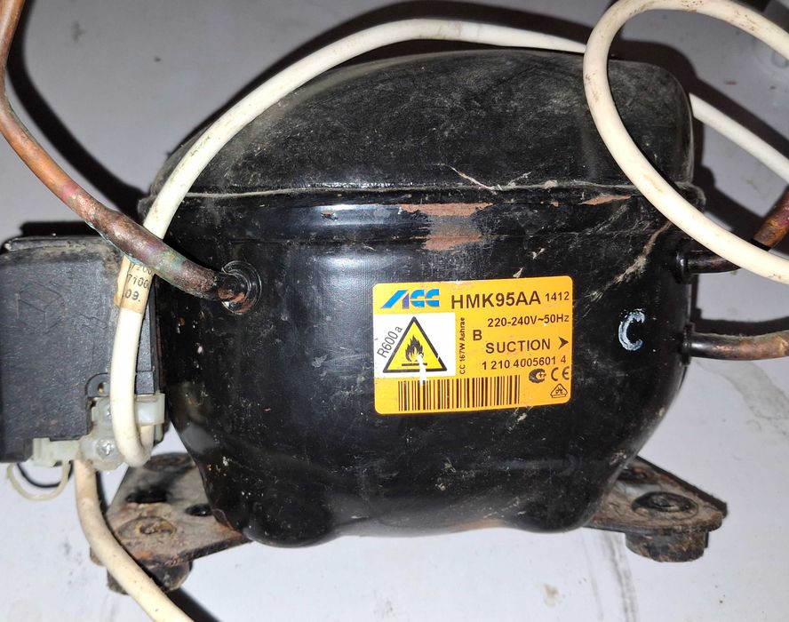 Компресор двигун до холодильника HMK95AA