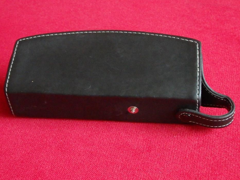 skórzane etui na okulary