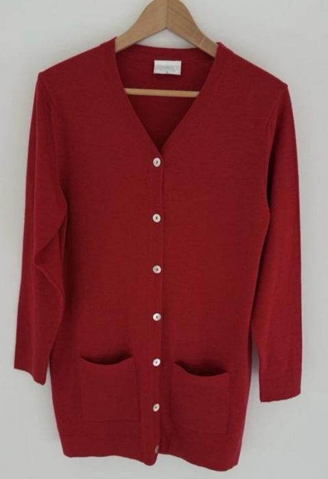 Подовжений светр на гудзиках з вовни мериноса