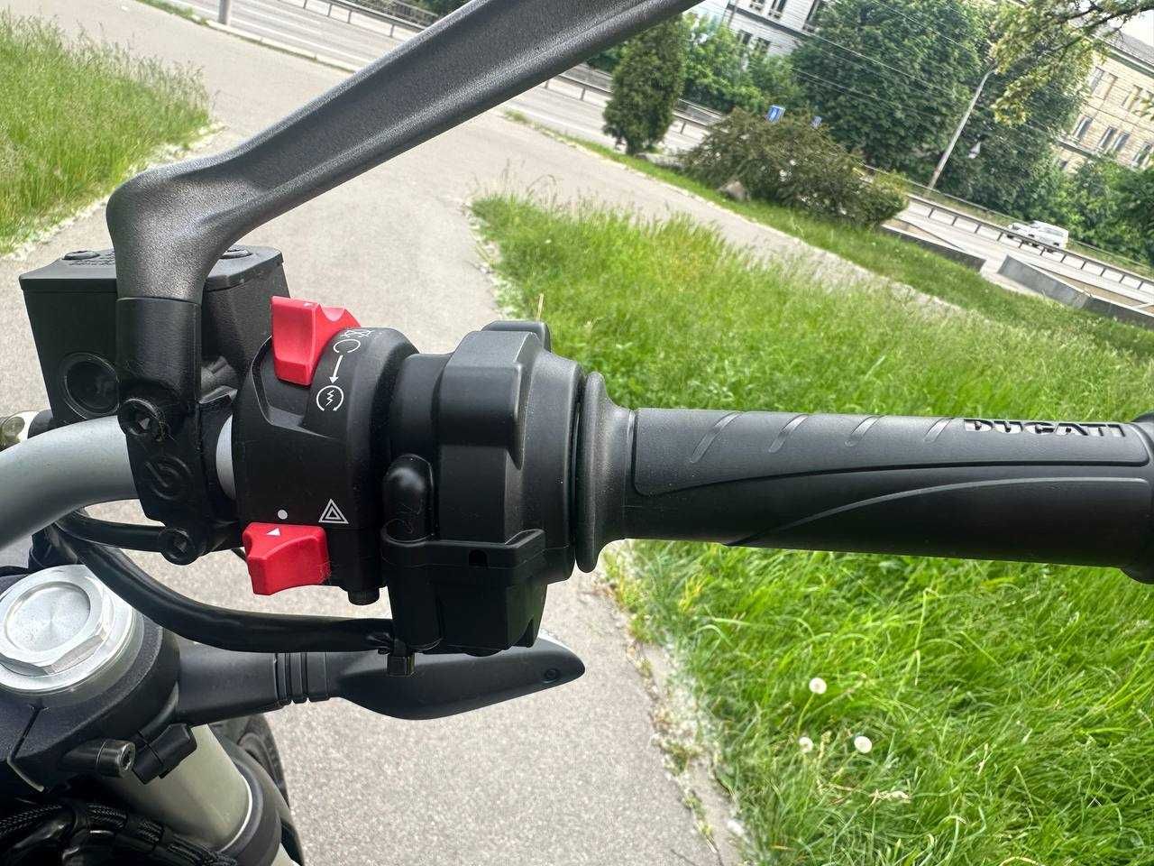 Мотоцикл Ducati Monster 821 2019 рік 3442 км