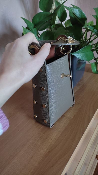 Маленька сумочка-клатч мокко